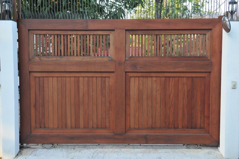 Driveway Fence Installation in Plano, TX